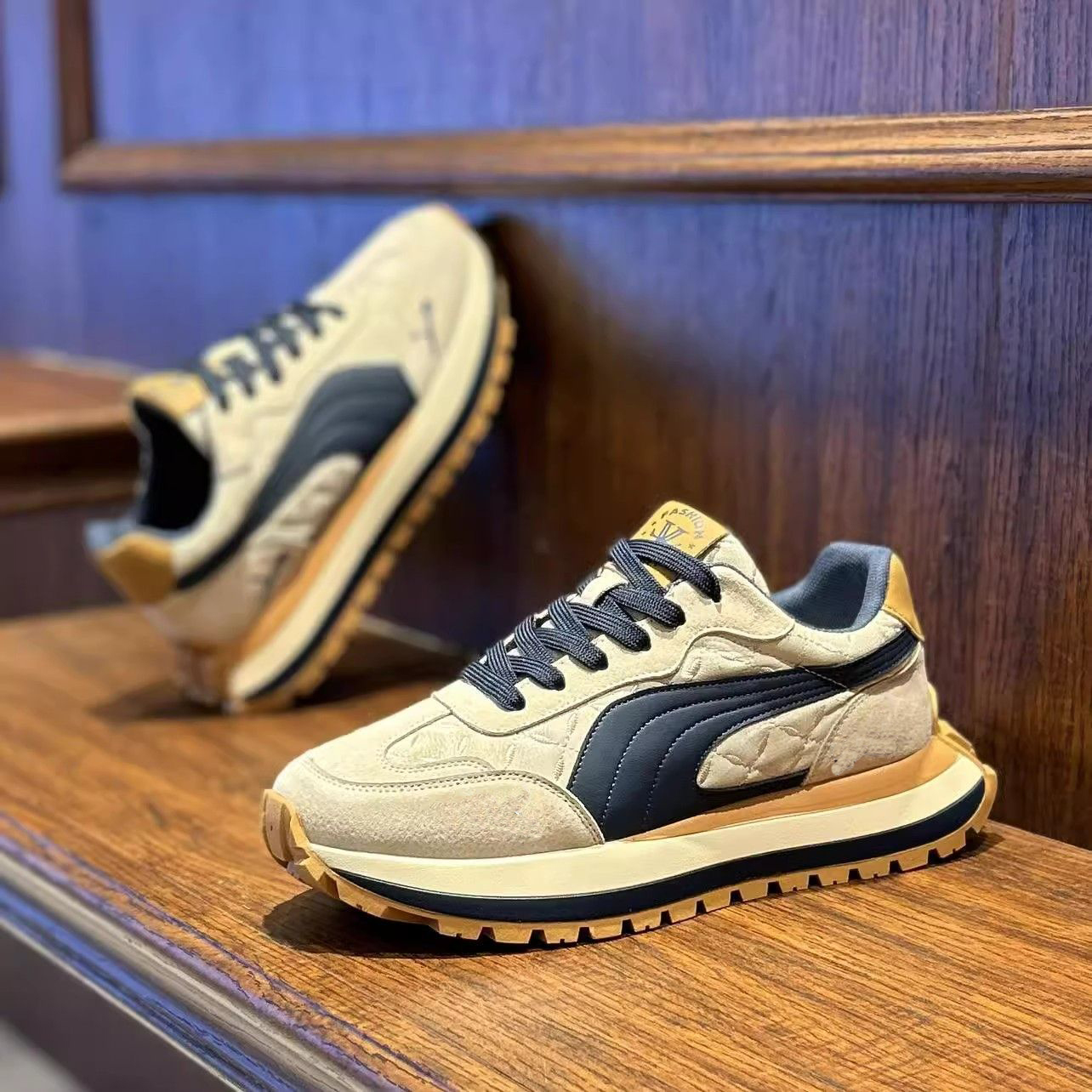 Men's Sneakers Four Seasons Ne - đánh giá và giá Outdoor Sport With Sticks